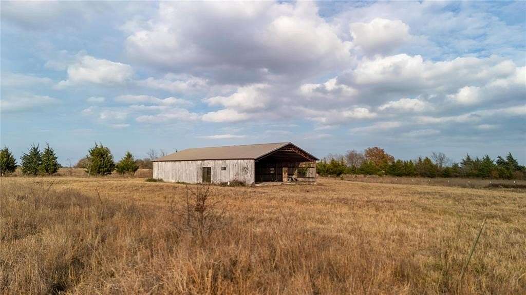 39.4 Acres of Land for Sale in Clarksville, Texas