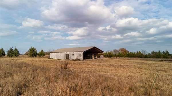 39.4 Acres of Land for Sale in Clarksville, Texas