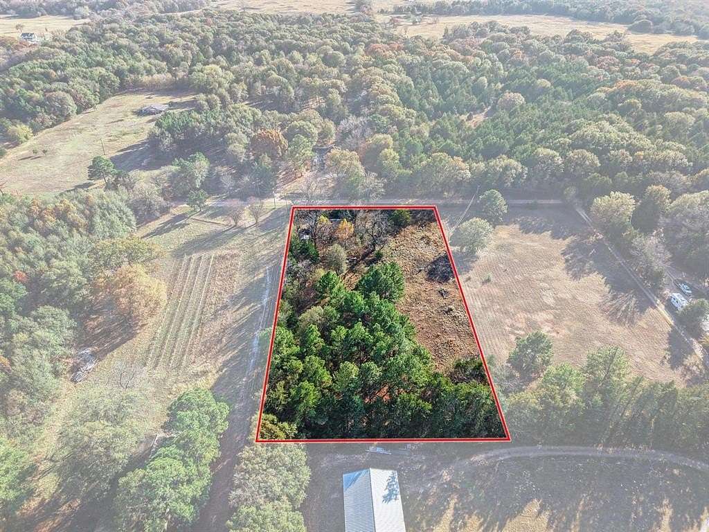 2 Acres of Residential Land for Sale in Ravenna, Texas