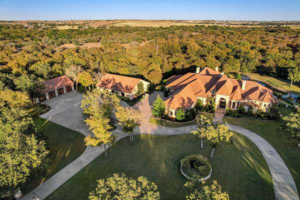 10 Acres of Land with Home for Sale in Aledo, Texas
