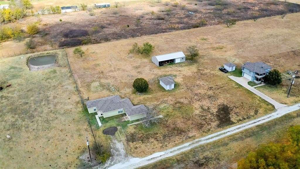 1.7 Acres of Land with Home for Sale in Kaufman, Texas