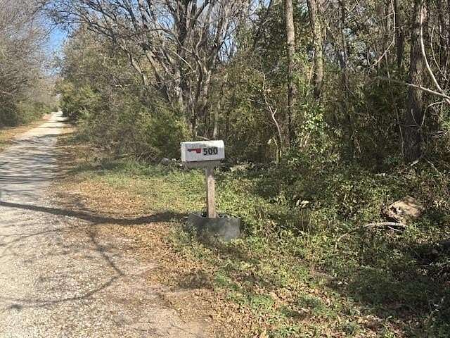 4.28 Acres of Residential Land with Home for Sale in Chico, Texas