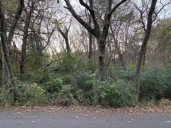 0.3 Acres of Land for Sale in Duncanville, Texas