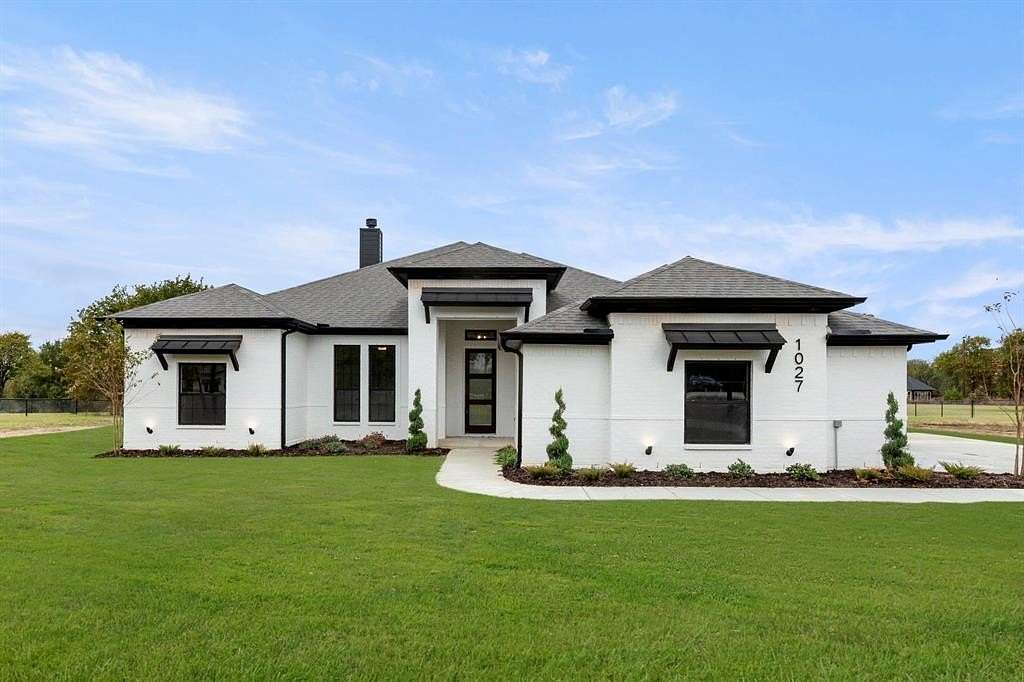 2 Acres of Residential Land with Home for Sale in Poolville, Texas