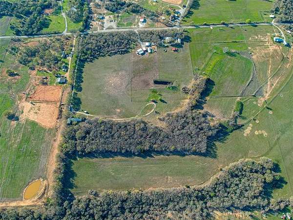 16.1 Acres of Land for Sale in Alvord, Texas