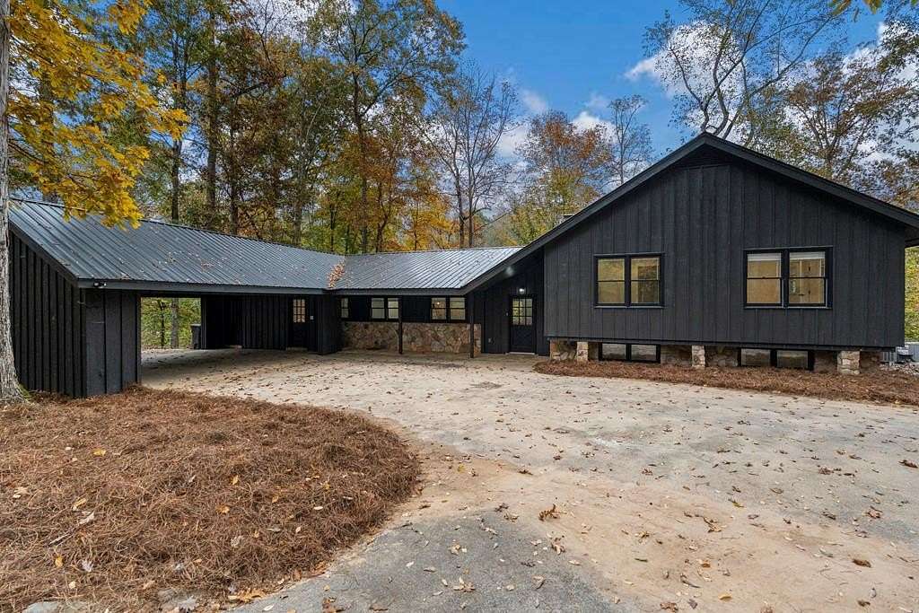 36 Acres of Recreational Land with Home for Sale in Pine Mountain Valley, Georgia