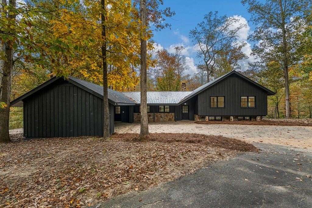 36 Acres of Recreational Land with Home for Sale in Pine Mountain Valley, Georgia