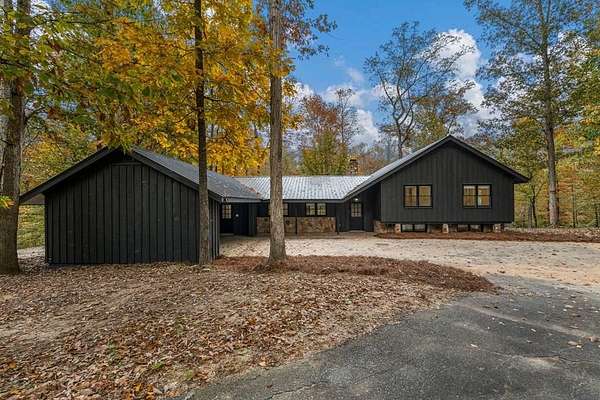 36 Acres of Recreational Land with Home for Sale in Pine Mountain Valley, Georgia