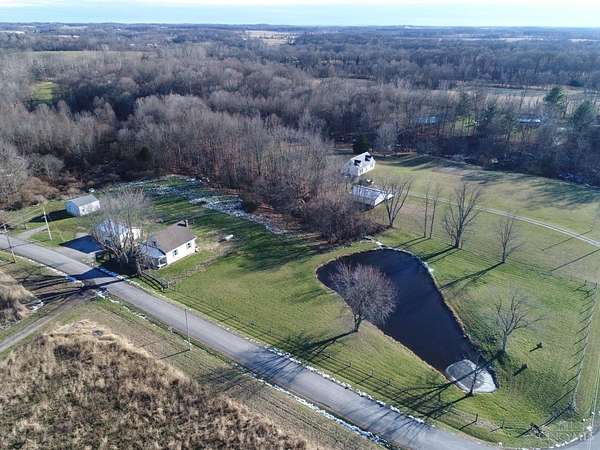 3.11 Acres of Residential Land with Home for Sale in New Market Township, Ohio