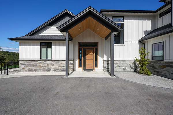 7 Acres of Residential Land with Home for Sale in Post Falls, Idaho