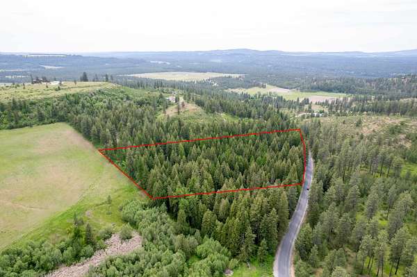 8 Acres of Land for Sale in Chattaroy, Washington