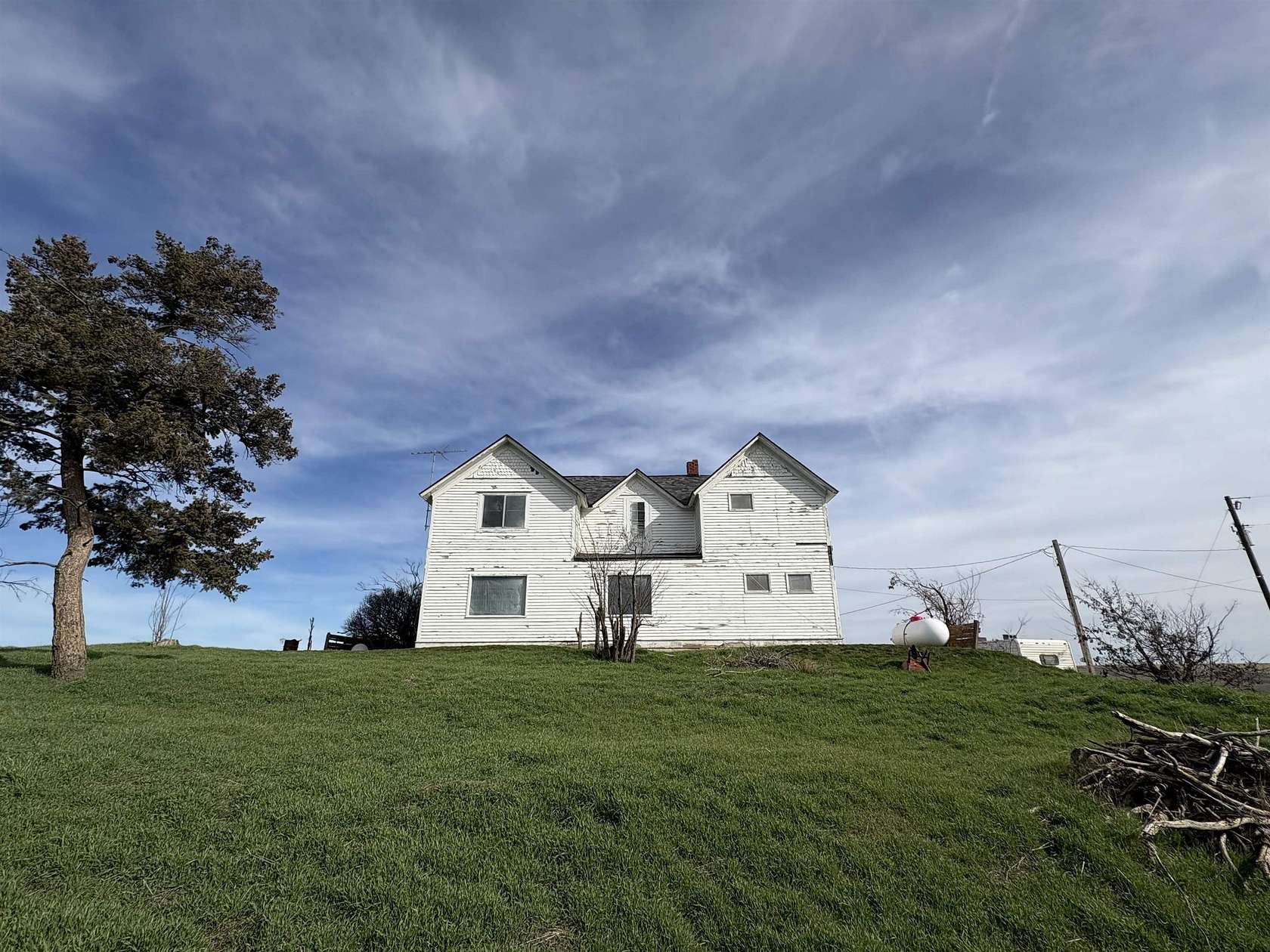 22 Acres of Land with Home for Sale in Ritzville, Washington