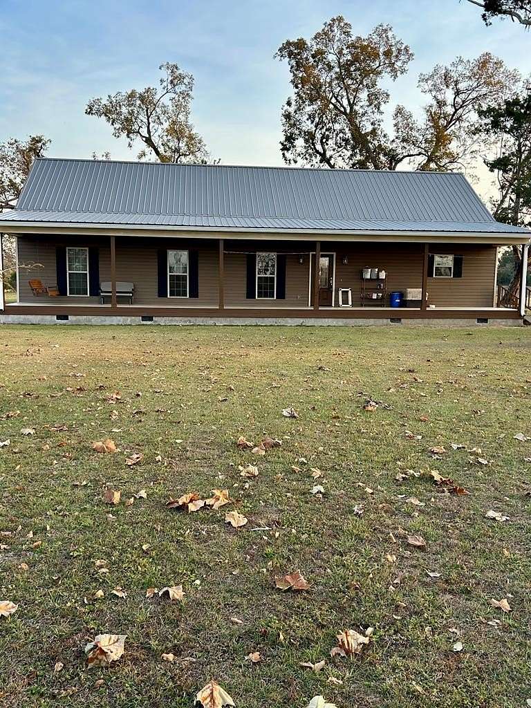 2.5 Acres of Residential Land with Home for Sale in Naylor, Georgia