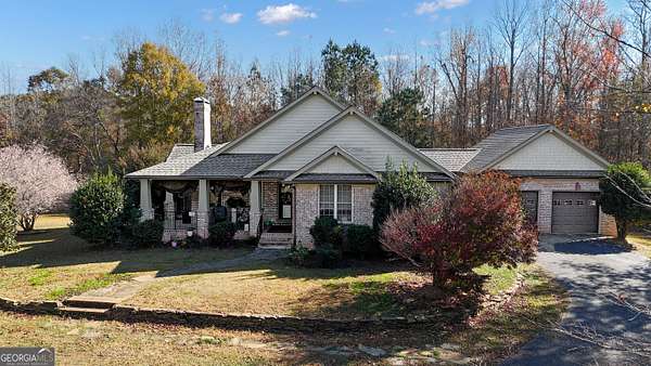6 Acres of Residential Land with Home for Sale in Senoia, Georgia
