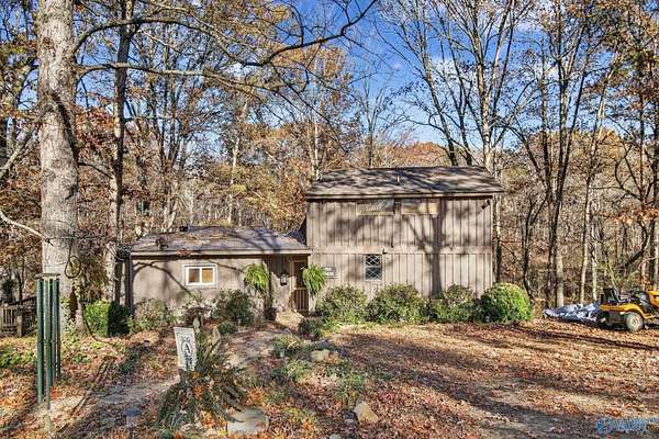 5 Acres of Residential Land with Home for Sale in Valley Head, Alabama