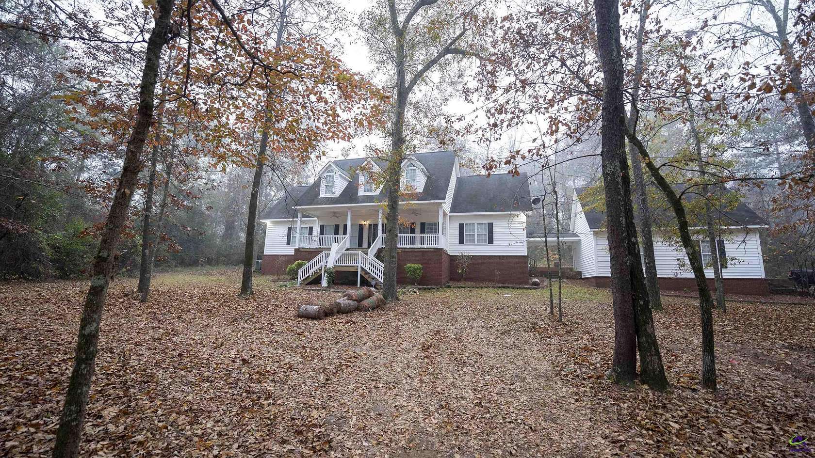 3.1 Acres of Residential Land with Home for Sale in Byron, Georgia