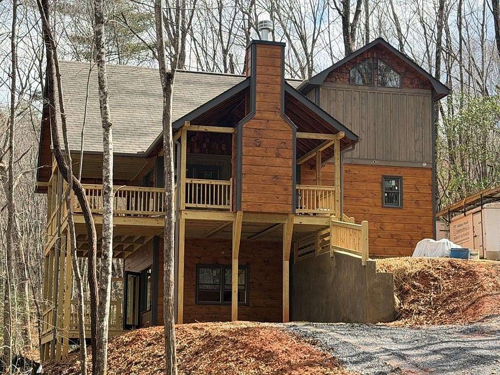 1.5 Acres of Land with Home for Sale in Blue Ridge, Georgia