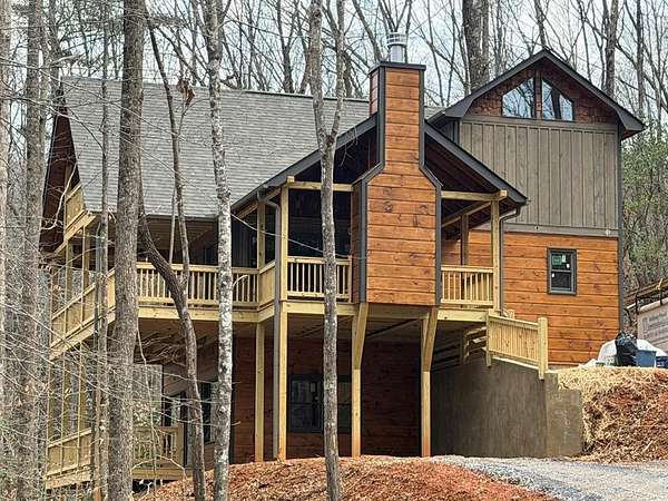 1.5 Acres of Land with Home for Sale in Blue Ridge, Georgia