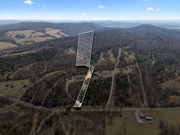 8.8 Acres of Residential Land for Sale in Gordonsville, Tennessee