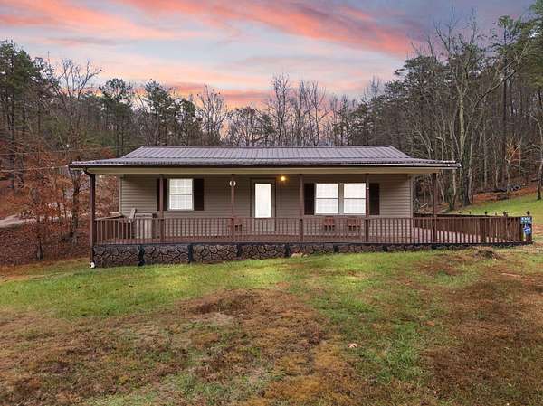 2.69 Acres of Residential Land with Home for Sale in Booneville, Kentucky