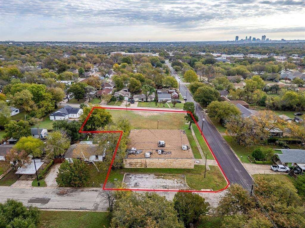 0.67 Acres of Residential Land for Sale in River Oaks, Texas
