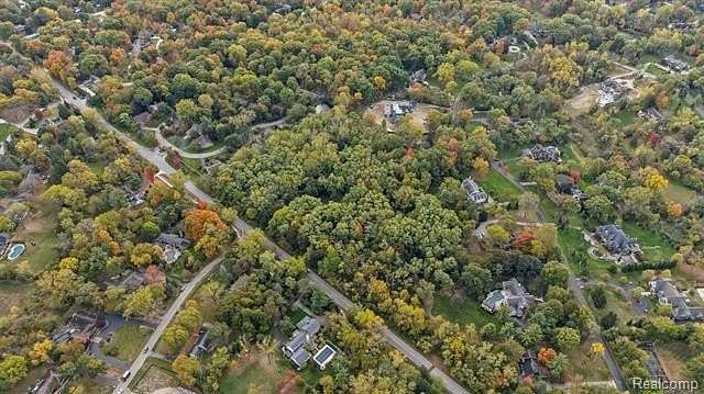 7 Acres of Residential Land for Sale in Southfield Township, Michigan