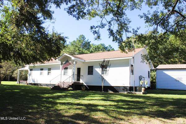 15.9 Acres of Land with Home for Sale in Magnolia, Mississippi