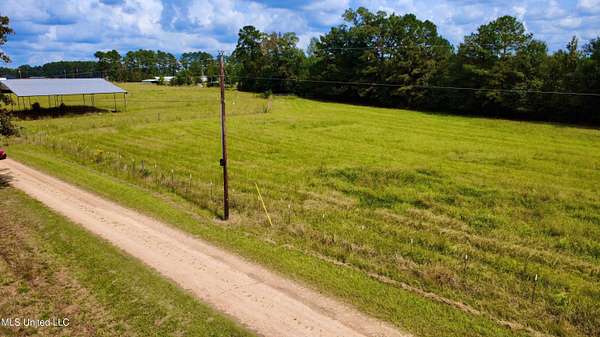 4 Acres of Residential Land for Sale in Smithdale, Mississippi