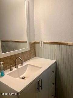 2.13 Acres of Residential Land with Home for Sale in Lucedale, Mississippi