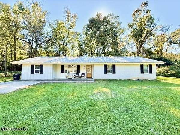 4.62 Acres of Residential Land with Home for Sale in Ruth, Mississippi