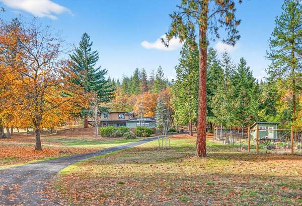 7 Acres of Residential Land with Home for Sale in Central Point, Oregon