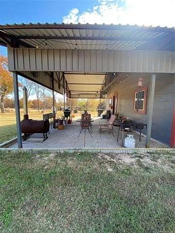 9.8 Acres of Residential Land with Home for Sale in Ardmore, Oklahoma