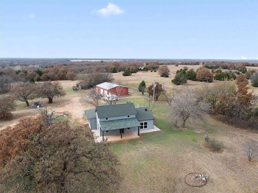 10 Acres of Residential Land with Home for Sale in Luther, Oklahoma