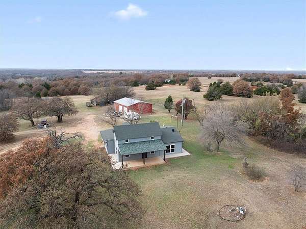 10 Acres of Residential Land with Home for Sale in Luther, Oklahoma