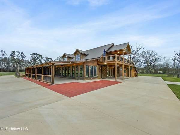 40 Acres of Land with Home for Sale in Lake, Mississippi