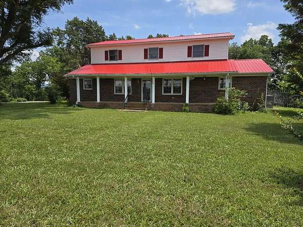 5 Acres of Residential Land with Home for Sale in Morrison, Tennessee