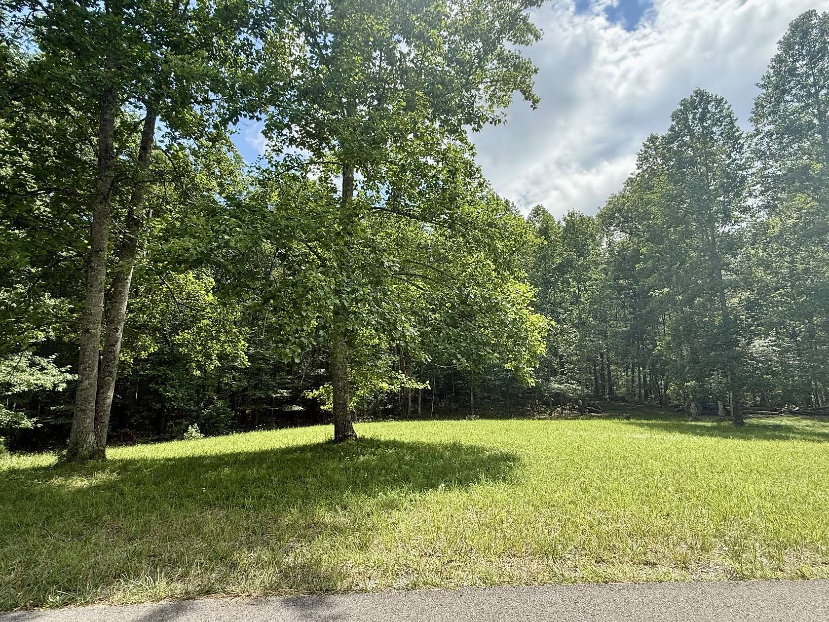 1.22 Acres of Residential Land for Sale in Monteagle, Tennessee