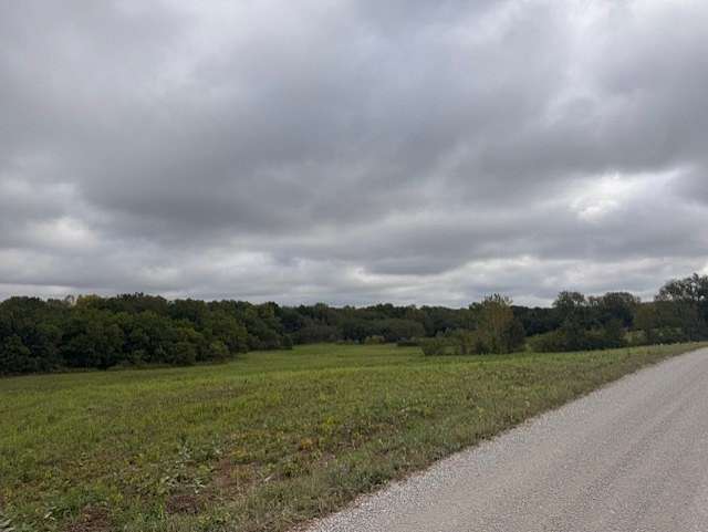 10 Acres of Land for Sale in Maysville, Missouri