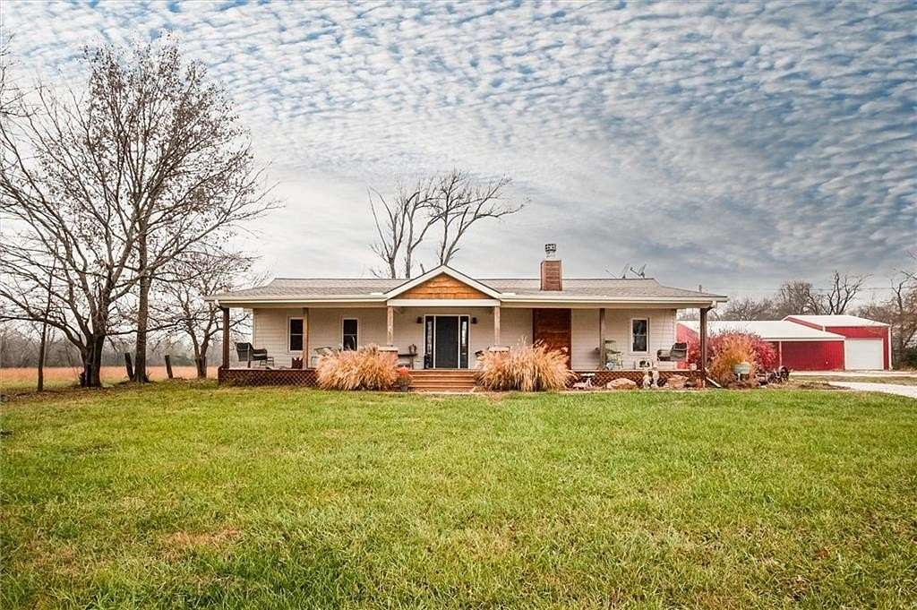 5.1 Acres of Residential Land with Home for Sale in Ottawa, Kansas