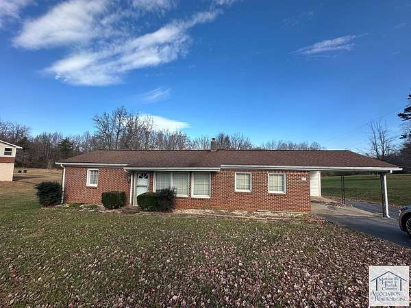 3.8 Acres of Residential Land with Home for Sale in Bassett, Virginia