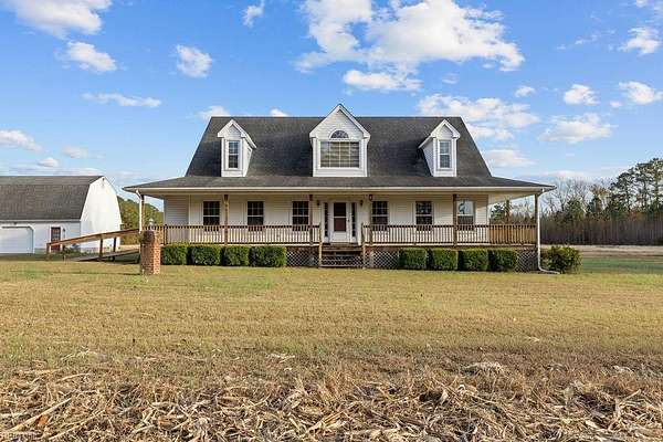 3 Acres of Residential Land with Home for Sale in Ivor, Virginia