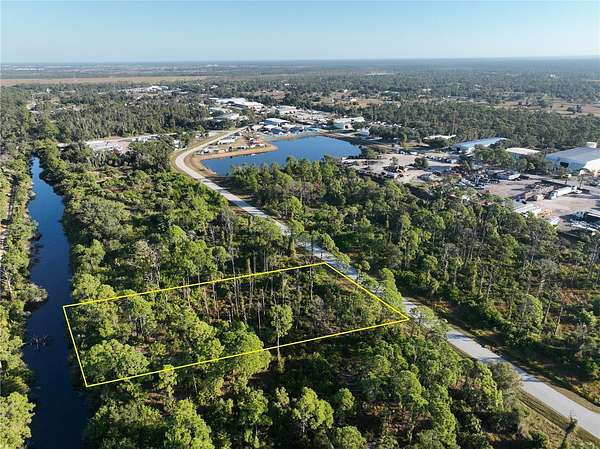 1 Acre of Commercial Land for Sale in Englewood, Florida