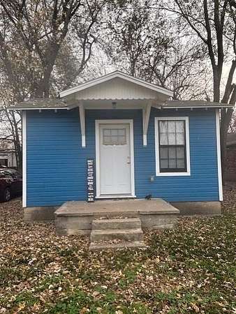 0.13 Acres of Residential Land with Home for Sale in Prairie Grove, Arkansas