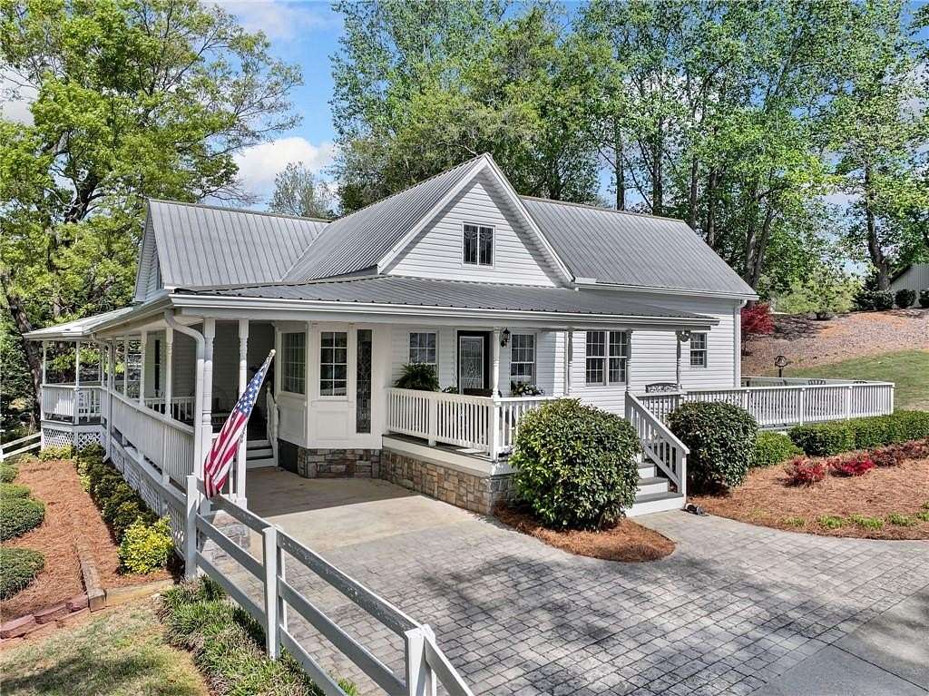 1.52 Acres of Land with Home for Sale in Gainesville, Georgia