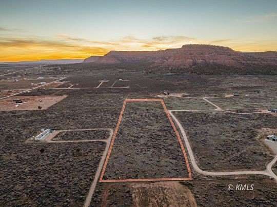 10 Acres of Residential Land for Sale in Kanab, Utah