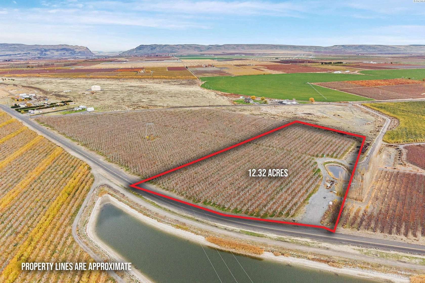 12.3 Acres of Land for Sale in Desert Aire, Washington