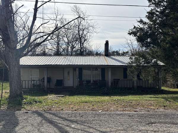 1.5 Acres of Residential Land with Home for Sale in Berea, Kentucky