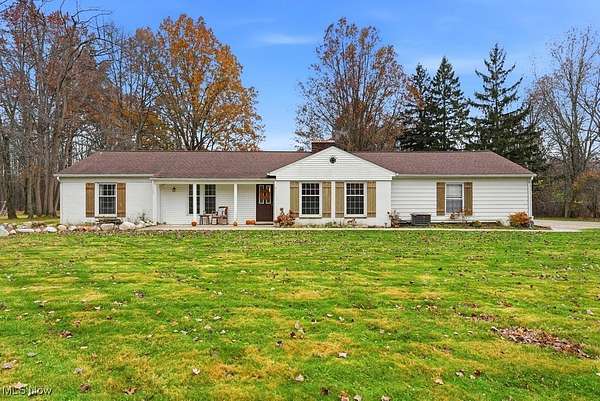 1.7 Acres of Residential Land with Home for Sale in Chagrin Falls, Ohio