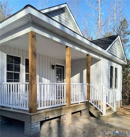 2 Acres of Residential Land with Home for Sale in Cumberland, Virginia