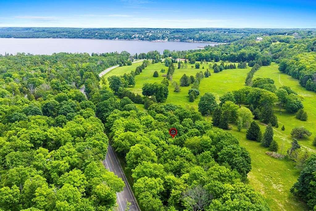 1 Acre of Residential Land for Sale in Egg Harbor, Wisconsin